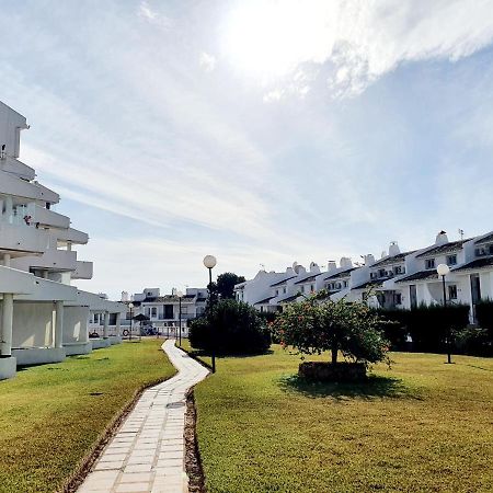 Sitio de Calahonda Cozy Apartment On The Beach מראה חיצוני תמונה