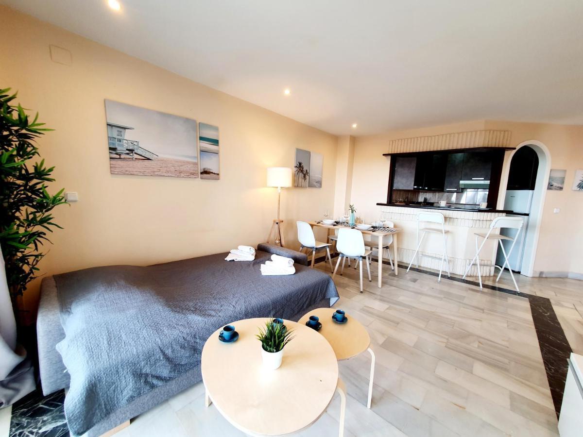 Sitio de Calahonda Cozy Apartment On The Beach מראה חיצוני תמונה