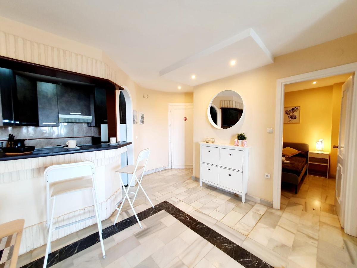 Sitio de Calahonda Cozy Apartment On The Beach מראה חיצוני תמונה