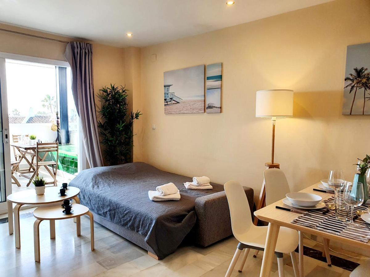 Sitio de Calahonda Cozy Apartment On The Beach מראה חיצוני תמונה
